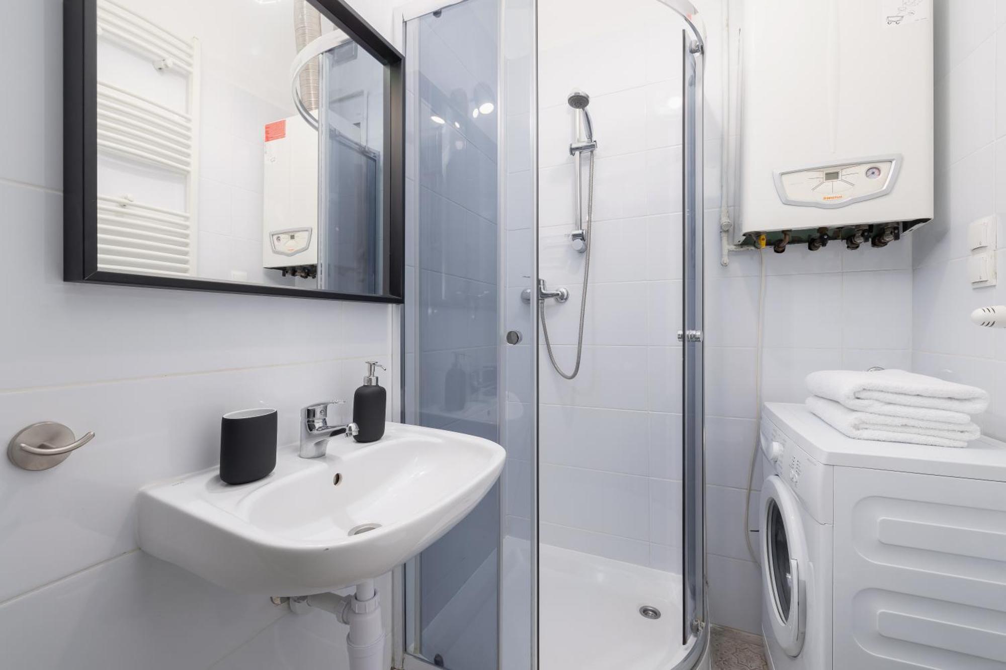 1-Bedroom Apartment - Dluga 65 Street Краків Екстер'єр фото
