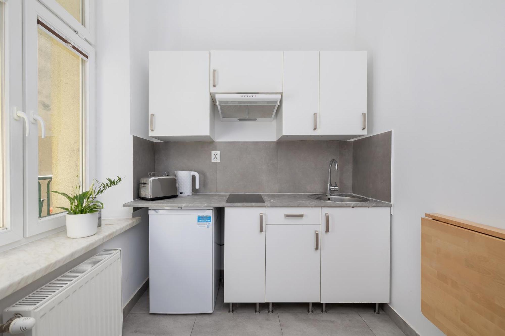 1-Bedroom Apartment - Dluga 65 Street Краків Екстер'єр фото